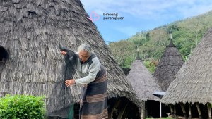 Merawat Hak Kolektif Perempuan Adat